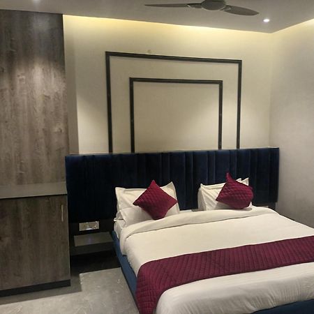 Hotel Oscar Amritsar Exteriör bild