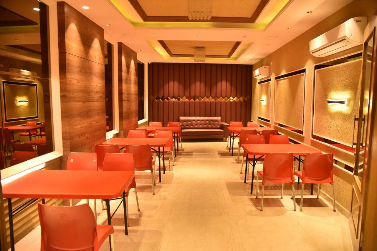 Hotel Oscar Amritsar Exteriör bild