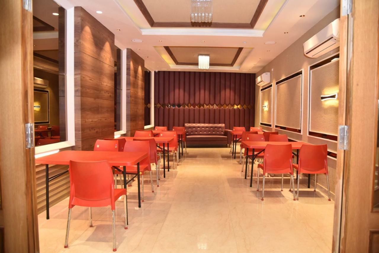Hotel Oscar Amritsar Exteriör bild